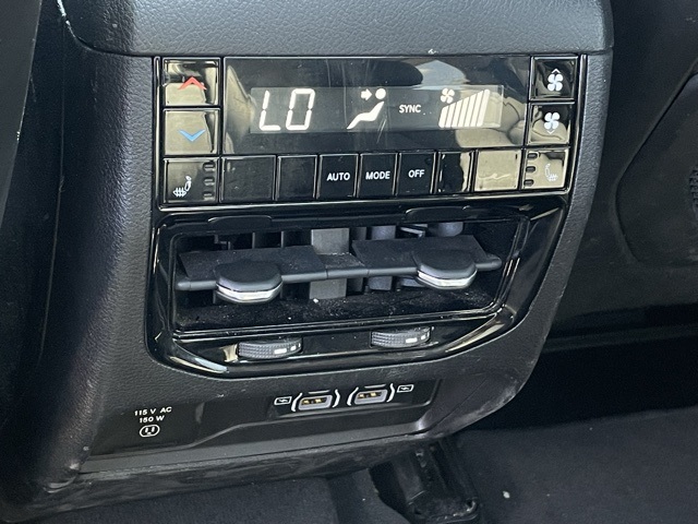 2022 Jeep Grand Cherokee Limited photo 9