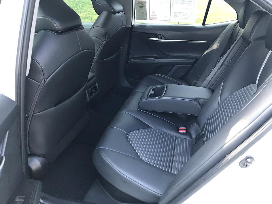 2024 Toyota Camry Hybrid SE photo 10