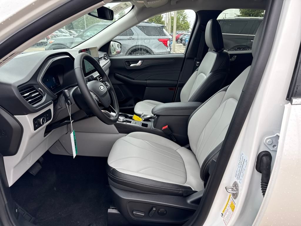 2025 Ford Escape Plug-In Hybrid Base photo 4