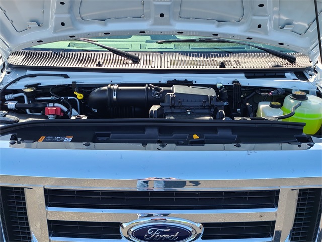 2025 Ford E-350 Base photo 31