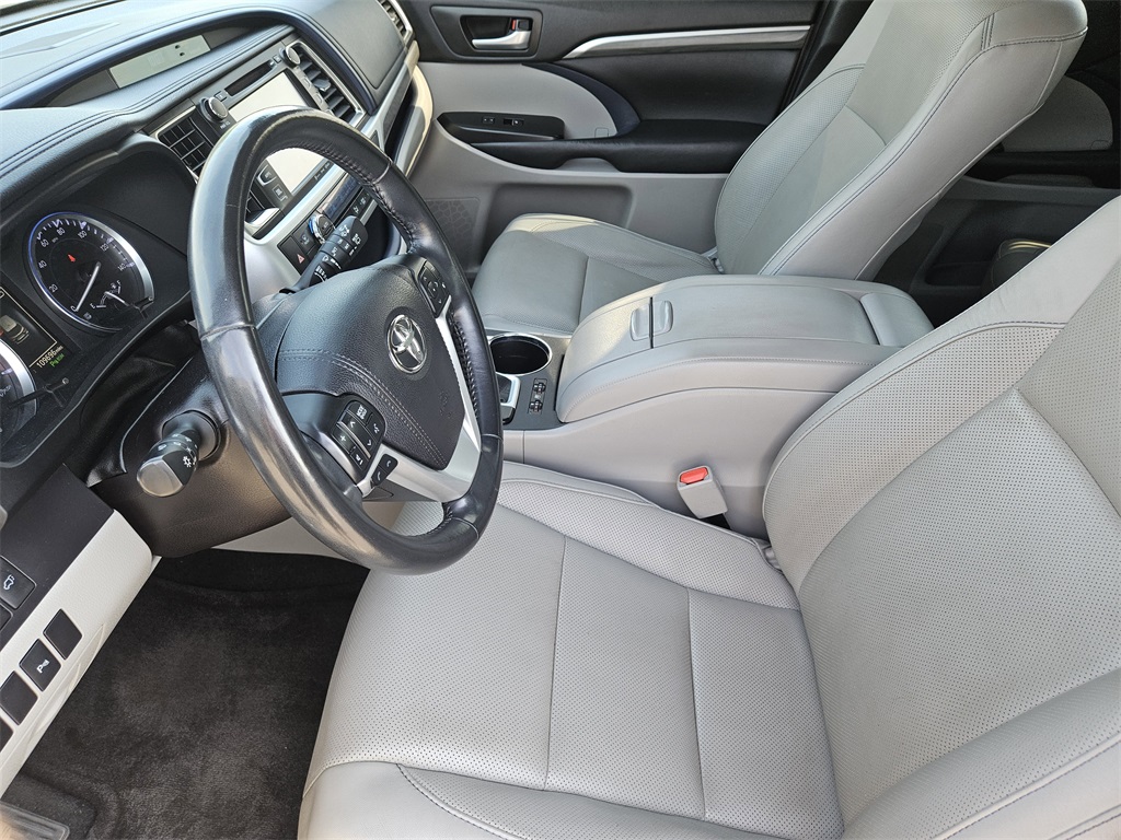 2018 Toyota Highlander Limited Platinum photo 10
