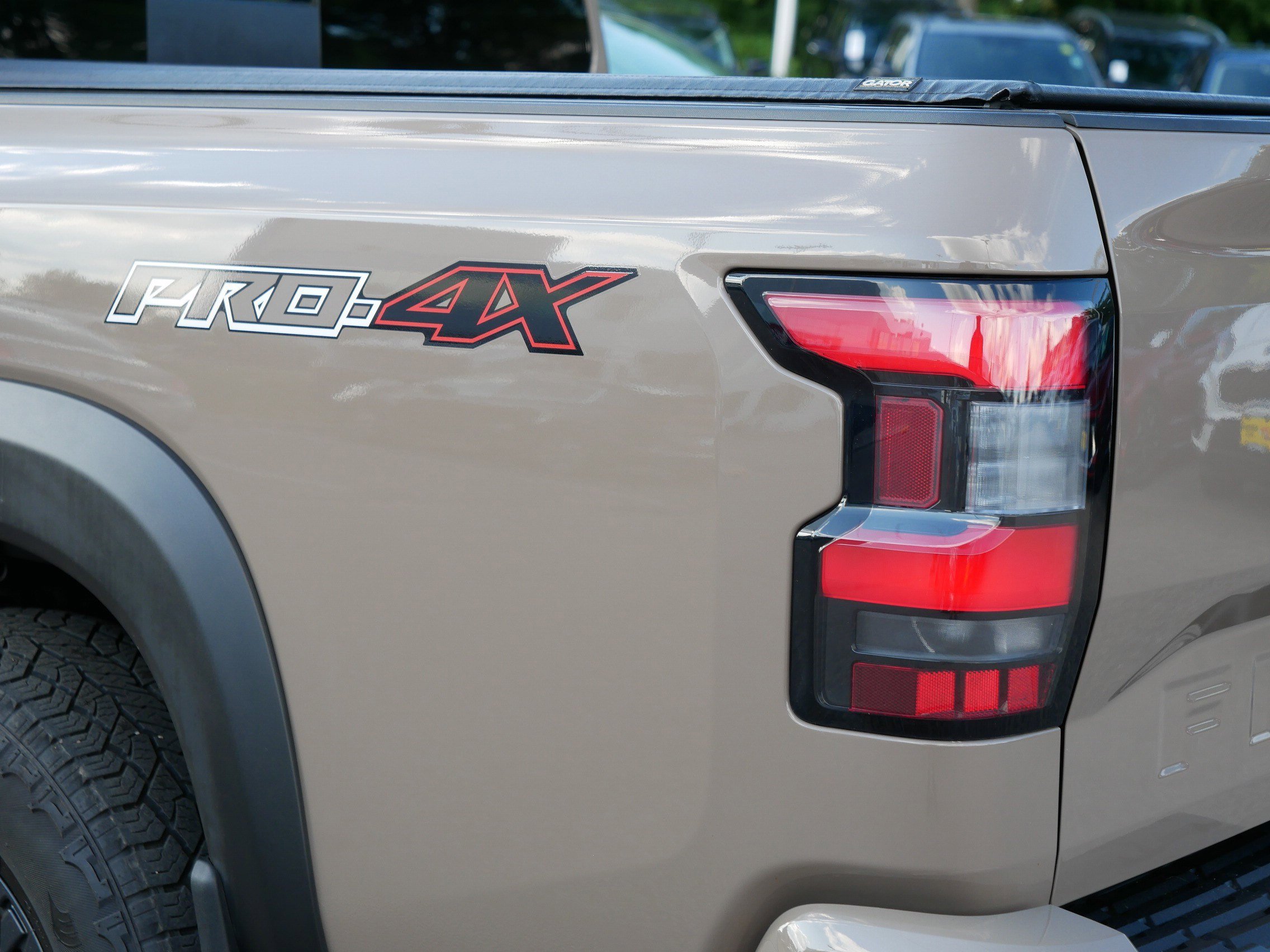 2023 Nissan Frontier PRO-4X photo 14