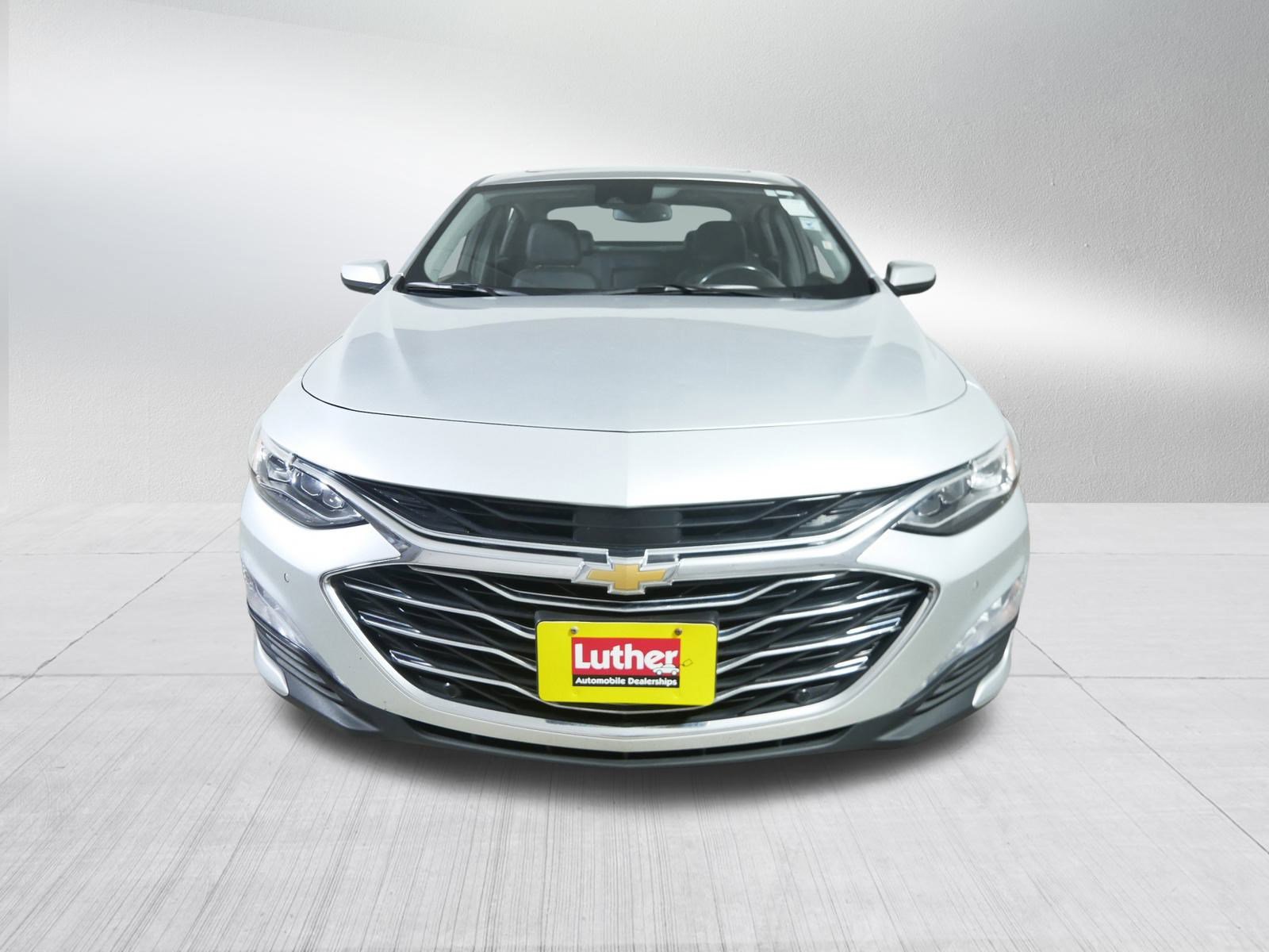 Used 2020 Chevrolet Malibu Premier with VIN 1G1ZE5SX8LF062787 for sale in Brooklyn Center, Minnesota