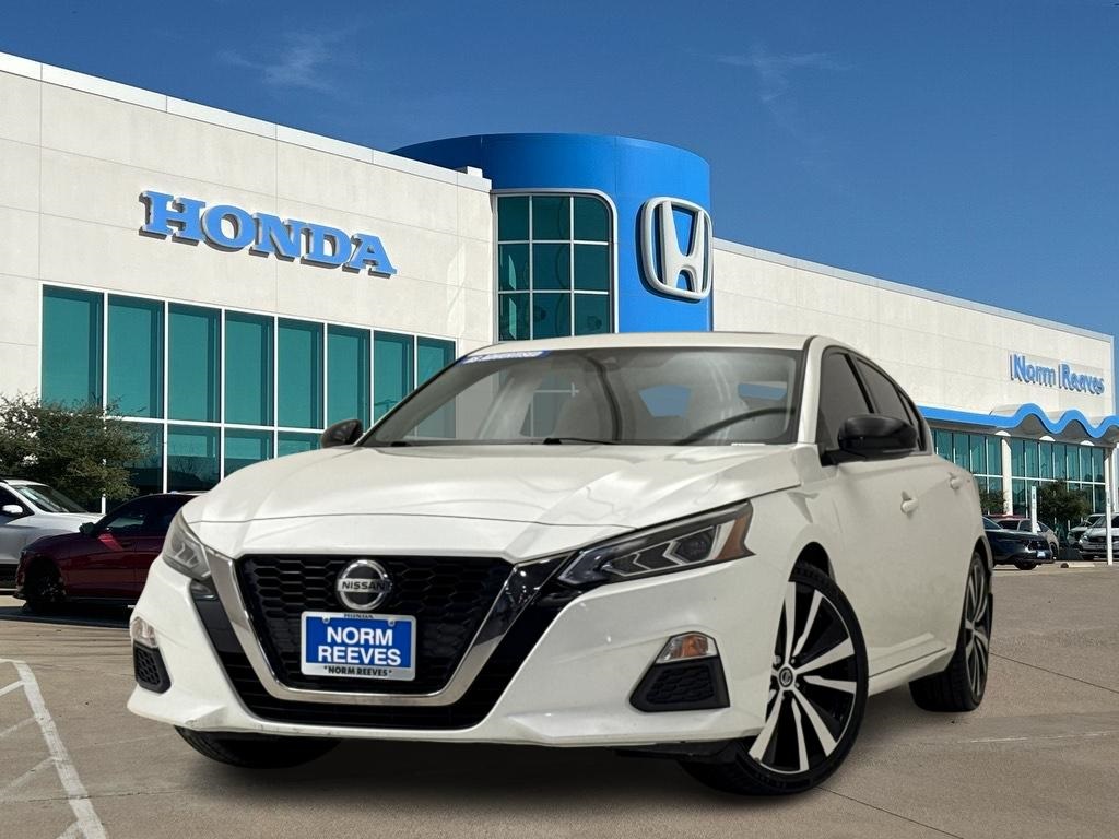2020 Nissan Altima SR