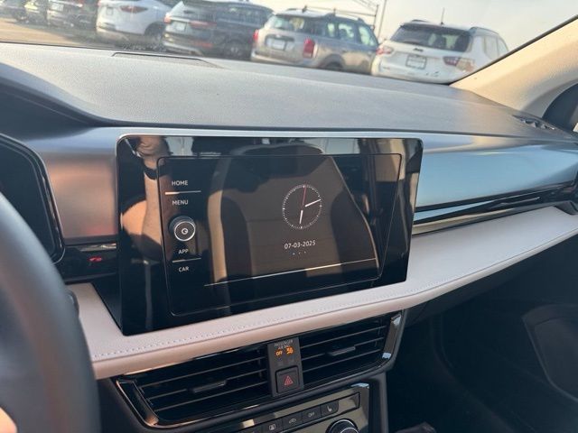 2025 Volkswagen Taos S photo 22