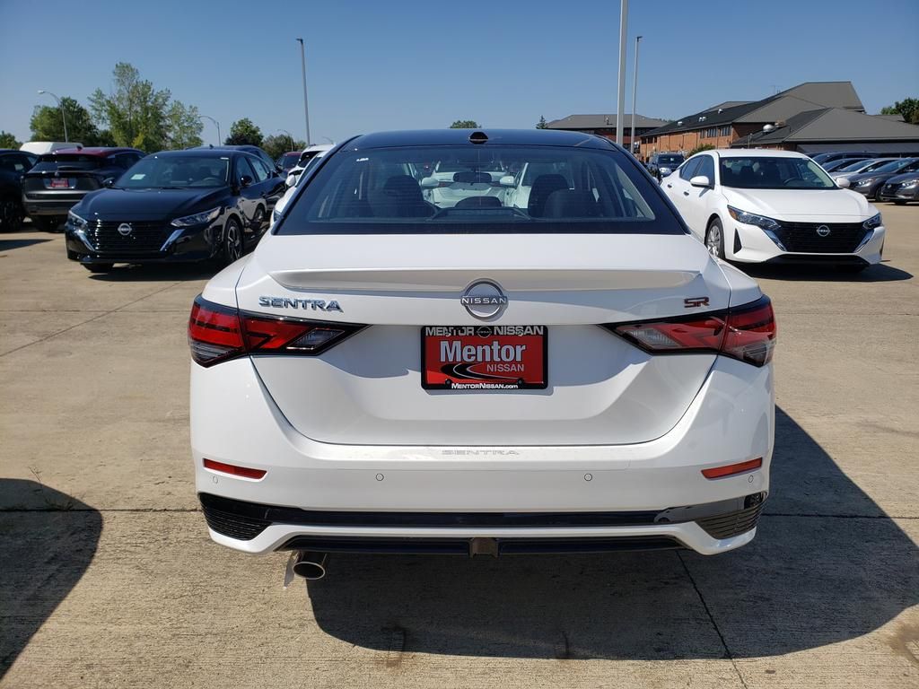 2025 Nissan Sentra SR photo 4