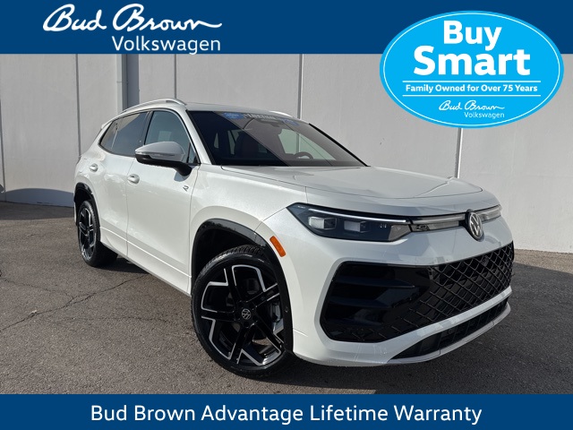 2026 Volkswagen Tiguan SEL R-LINE TURBO's photo