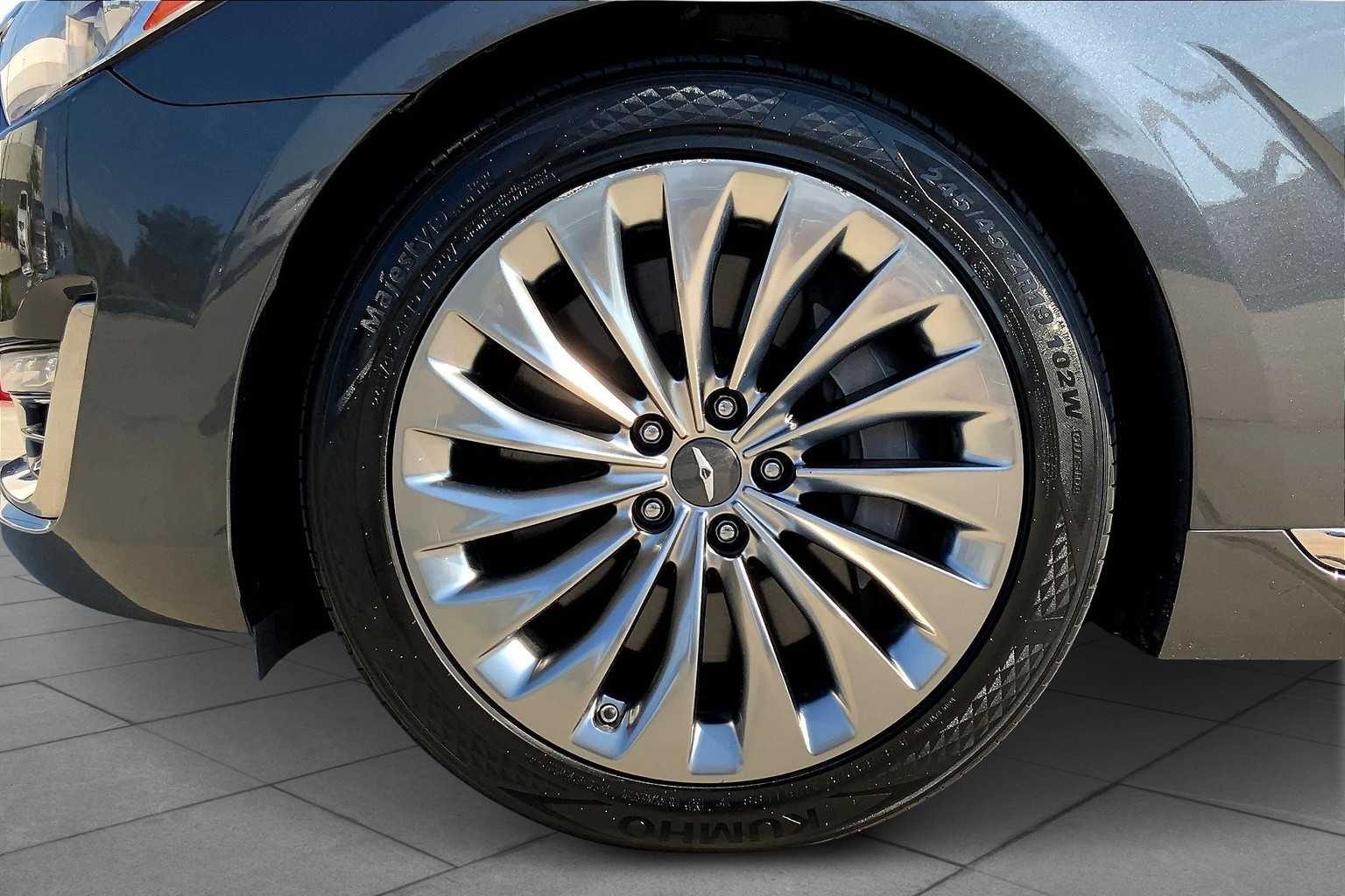2019 Genesis G90 3.3T Premium photo 10