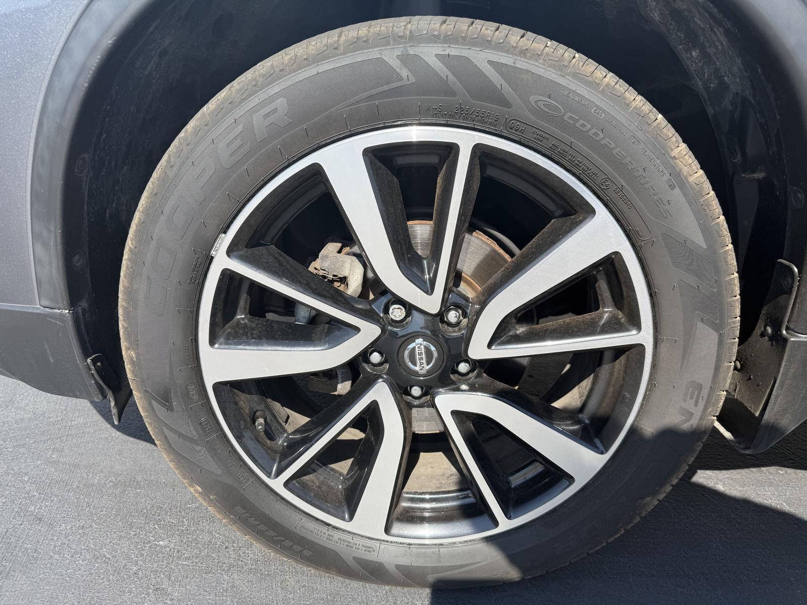 2020 Nissan Rogue SL photo 19