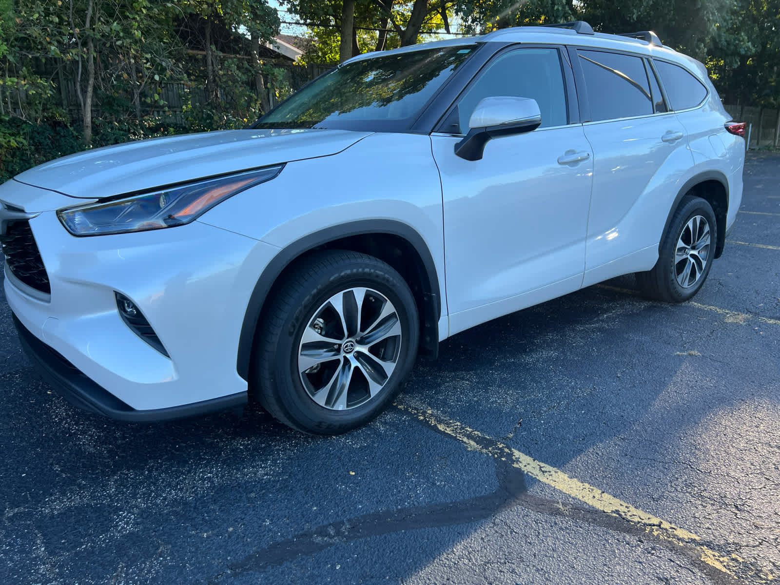 2022 Toyota Highlander XLE photo 3