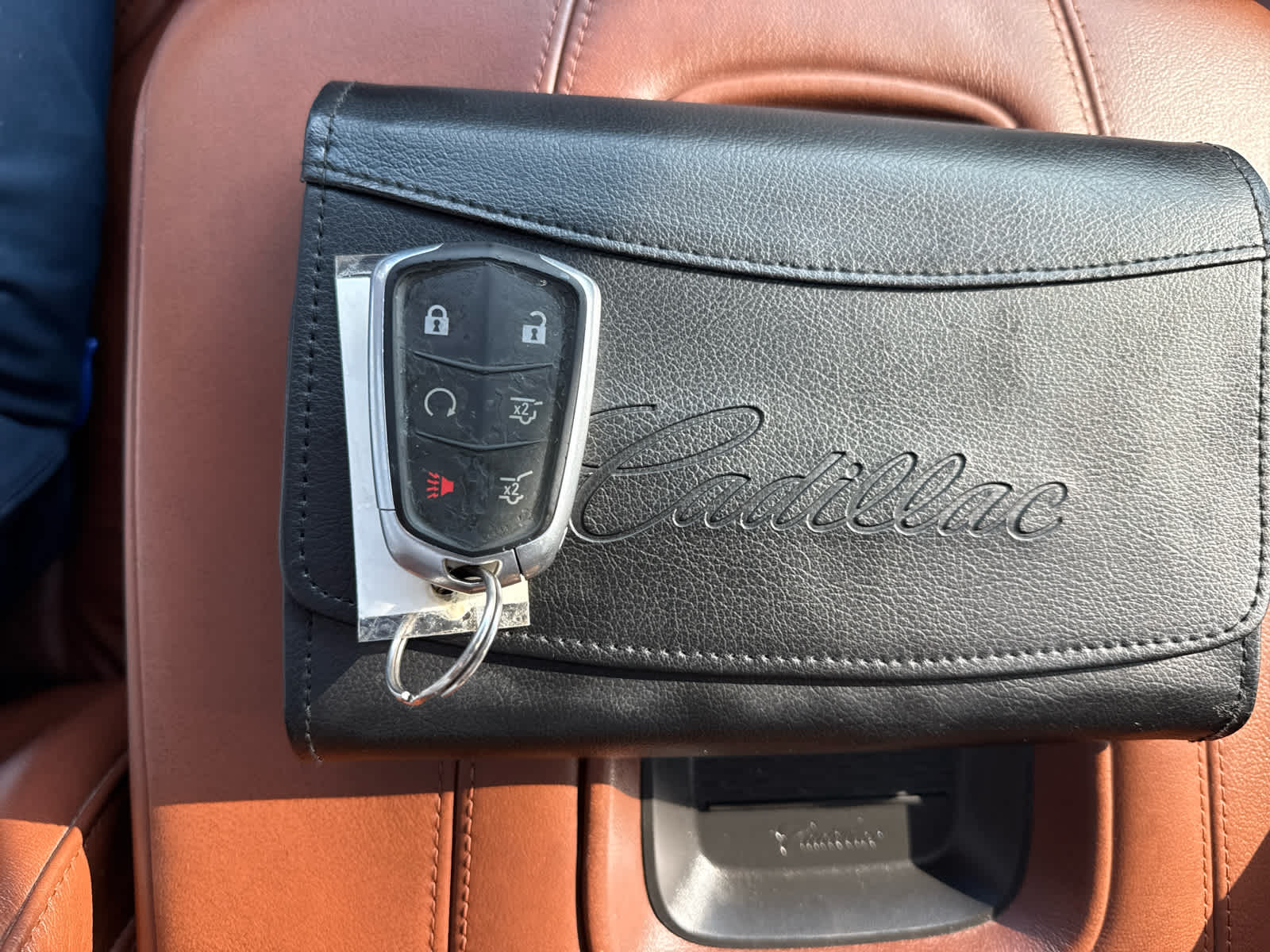 2019 Cadillac Escalade Premium Luxury photo 31