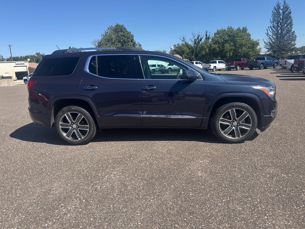 2018 Gmc Acadia Denali photo 2