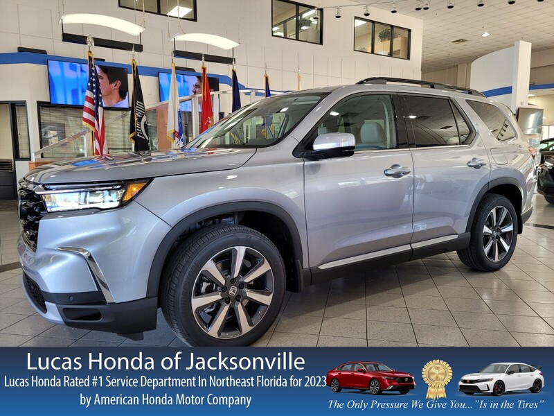 2025 Honda Pilot Touring's photo