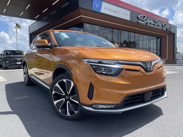 2025 VinFast VF 8
