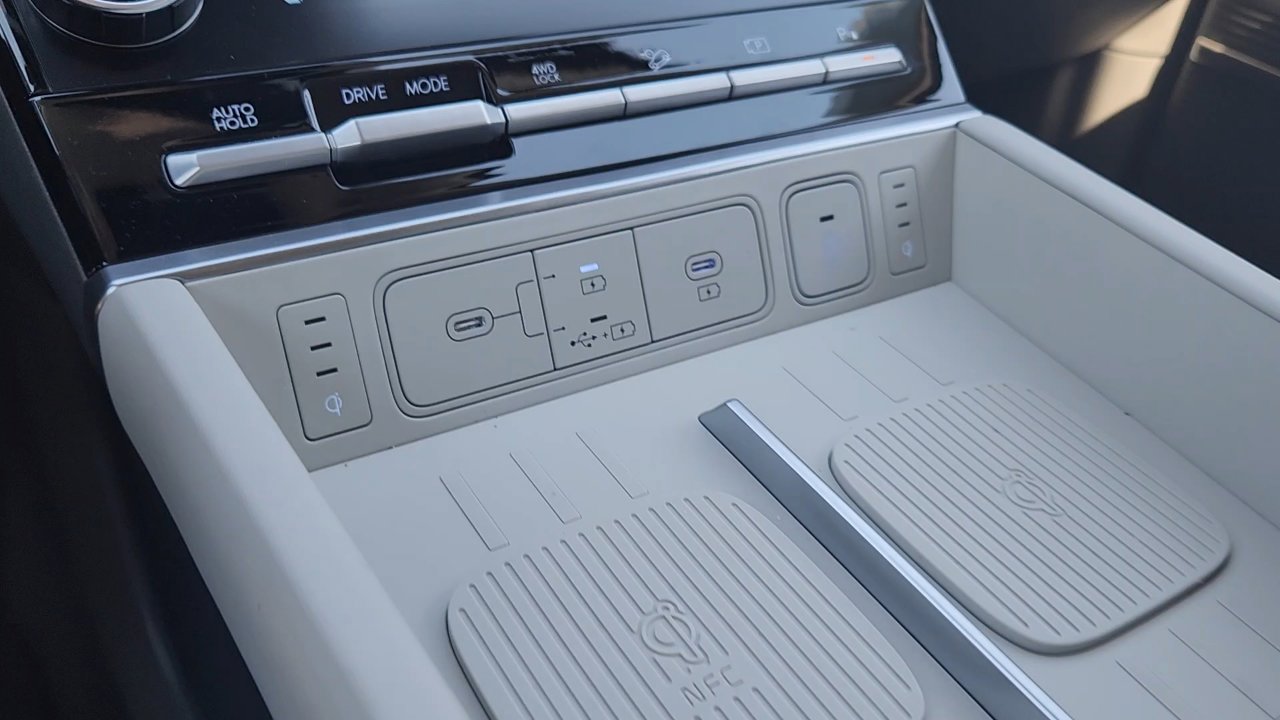 2025 Hyundai Santa Fe Calligraphy photo 15