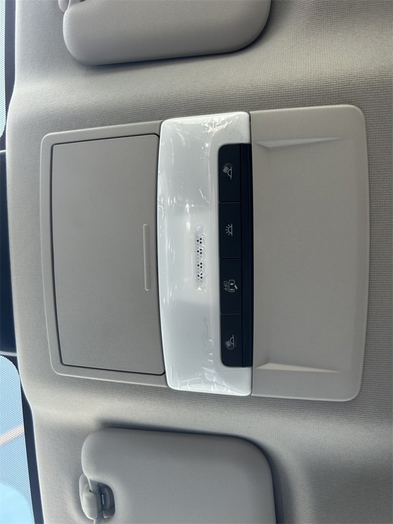 2025 Nissan Sentra SV photo 17
