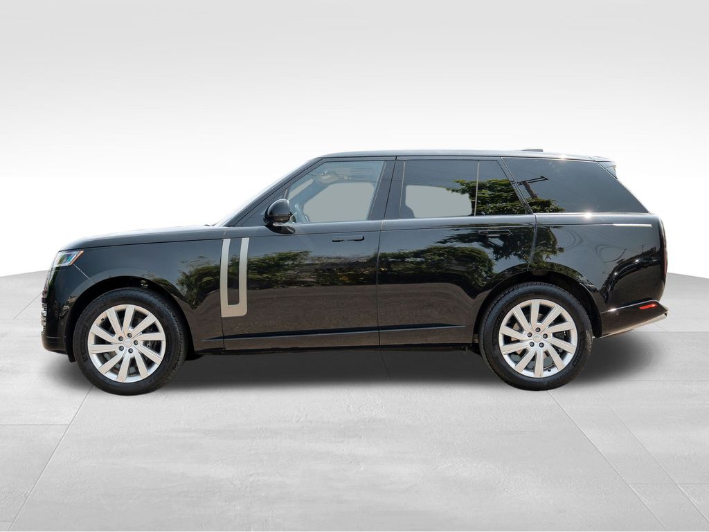 2023 Land Rover Range Rover SE photo 7