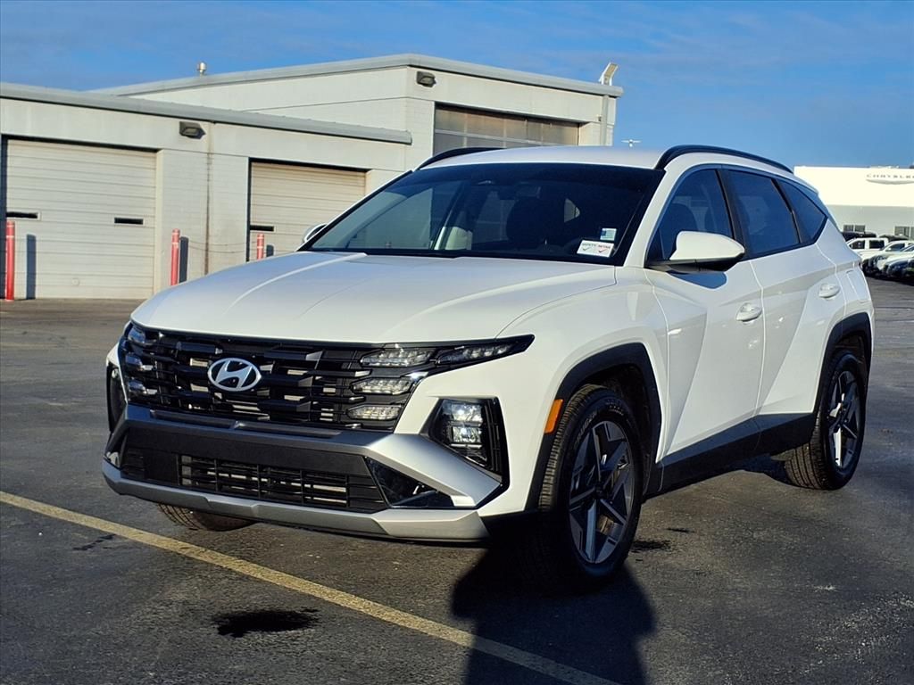 Used 2025 Hyundai Tucson SEL with VIN 5NMJB3DE5SH589894 for sale in Kansas City
