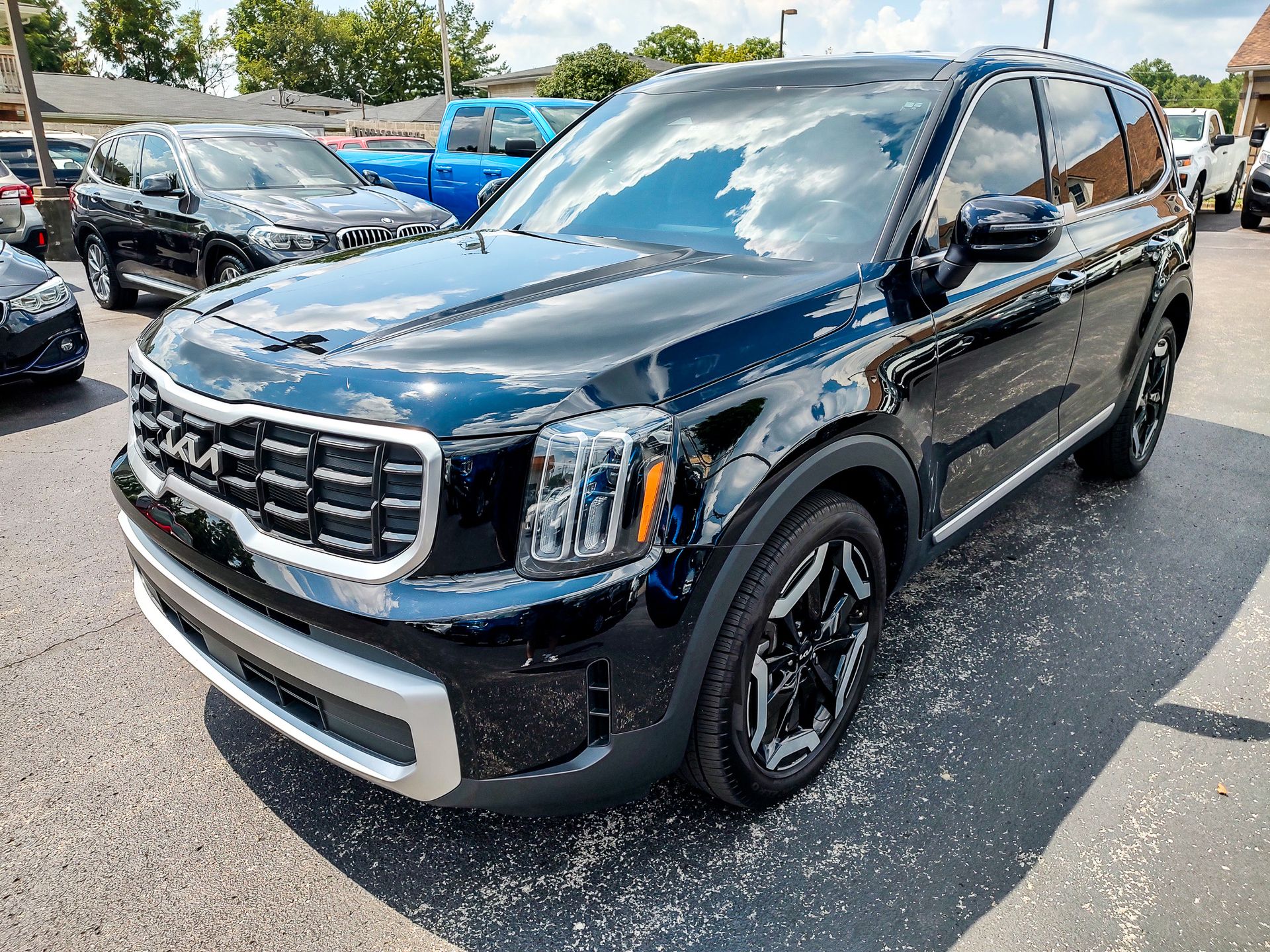 2023 Kia Telluride S photo 9