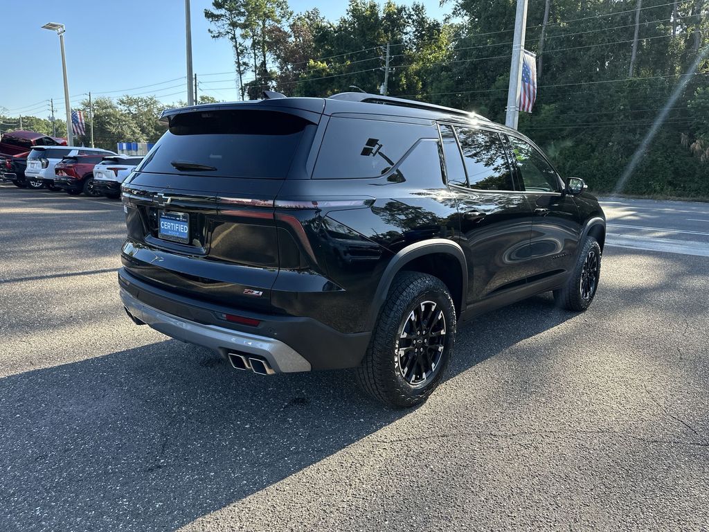 2025 Chevrolet Traverse Z71 photo 16
