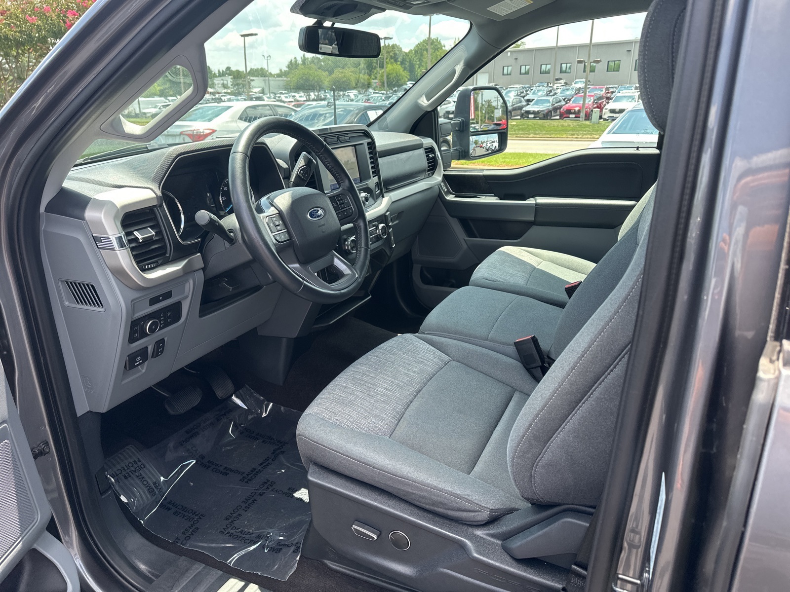 2021 Ford F-150 XLT photo 13