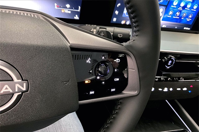 2025 Nissan Murano Platinum photo 20
