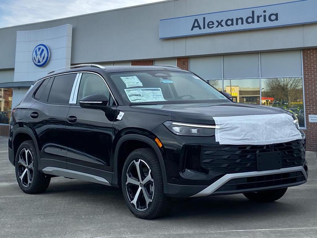 2026 Volkswagen Tiguan SE's photo