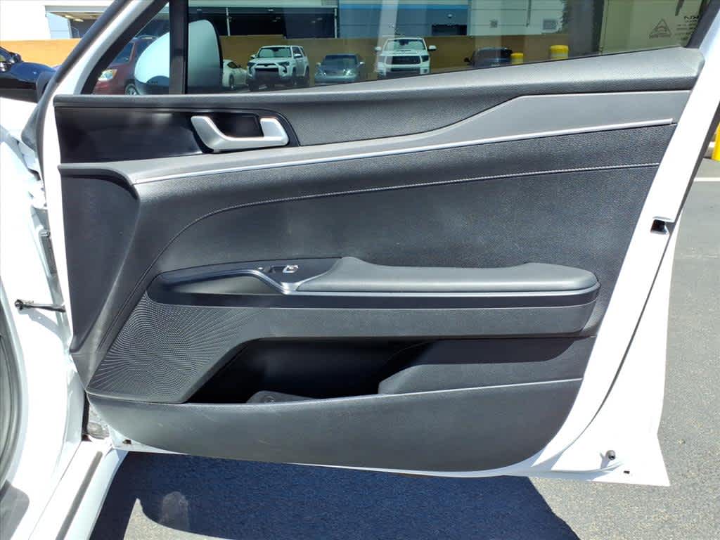 2022 Kia K5 LXS photo 20