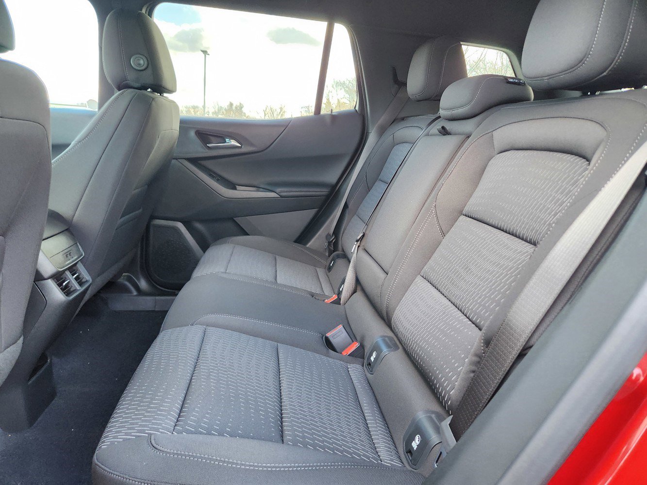 2025 Chevrolet Equinox LT photo 15