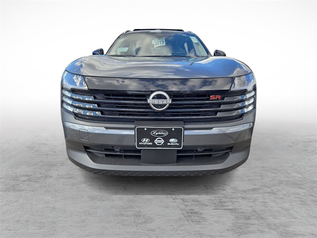 2026 Nissan Kicks SR photo 2