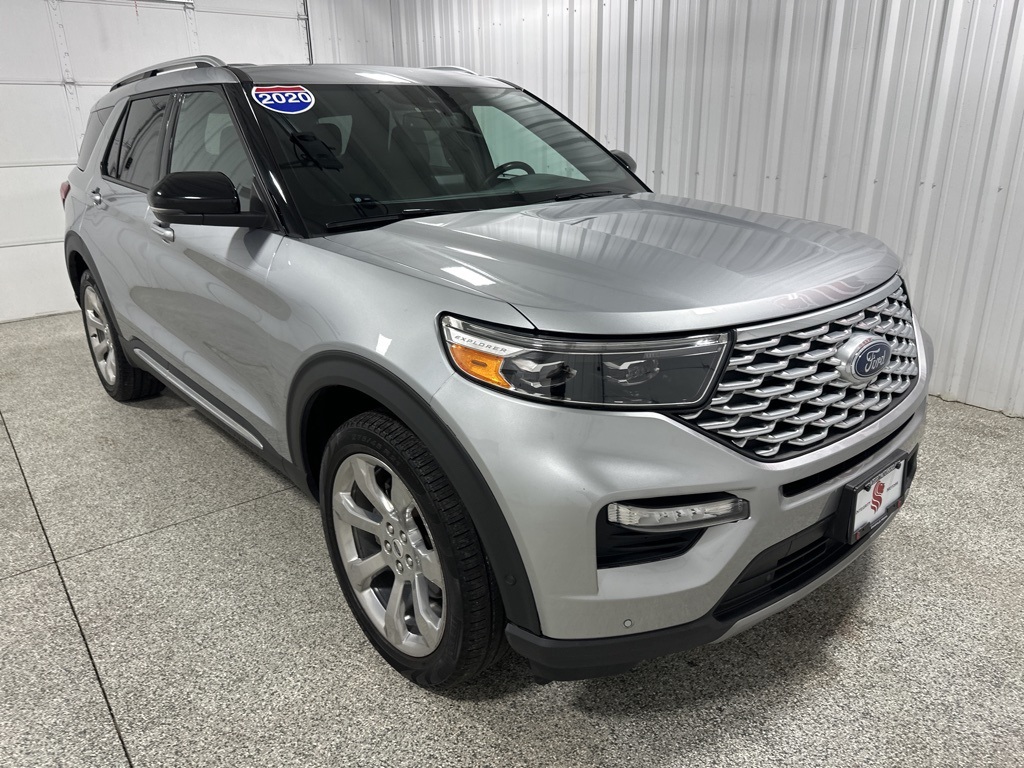 2020 Ford Explorer Platinum photo 2