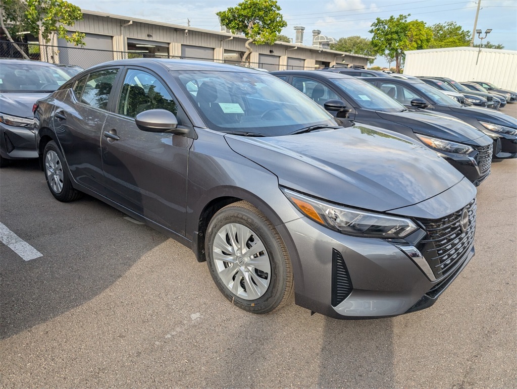 2025 Nissan Sentra S photo 2