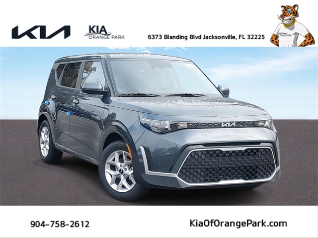 2025 Kia Soul LX's photo