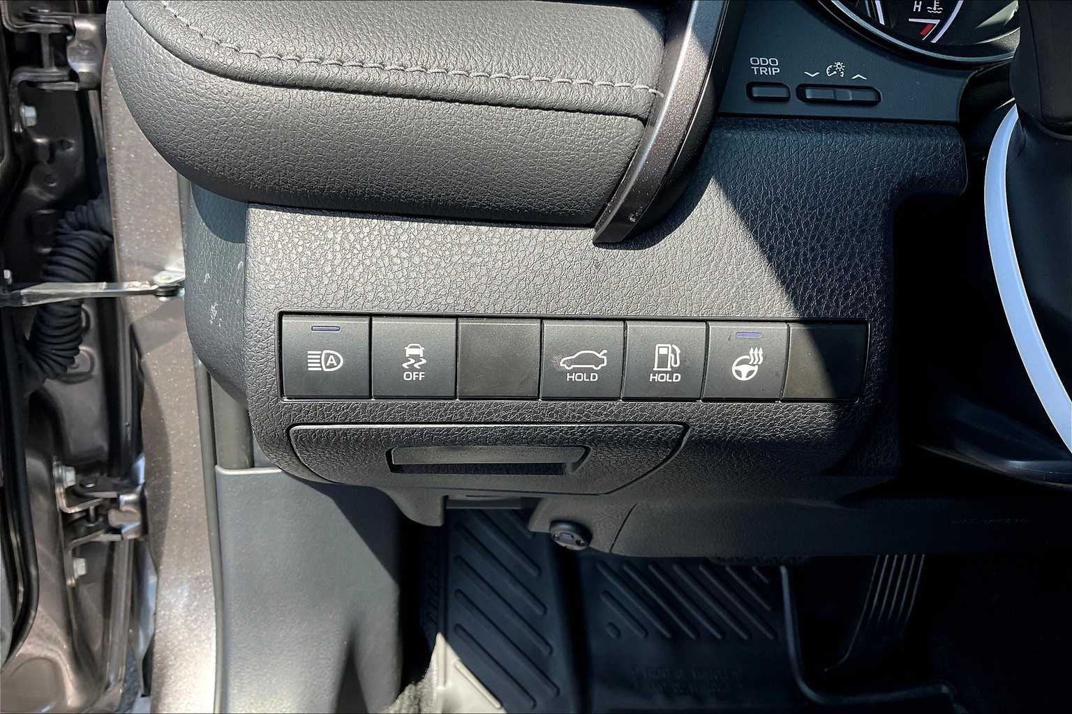 2023 Toyota Camry Hybrid XSE photo 31
