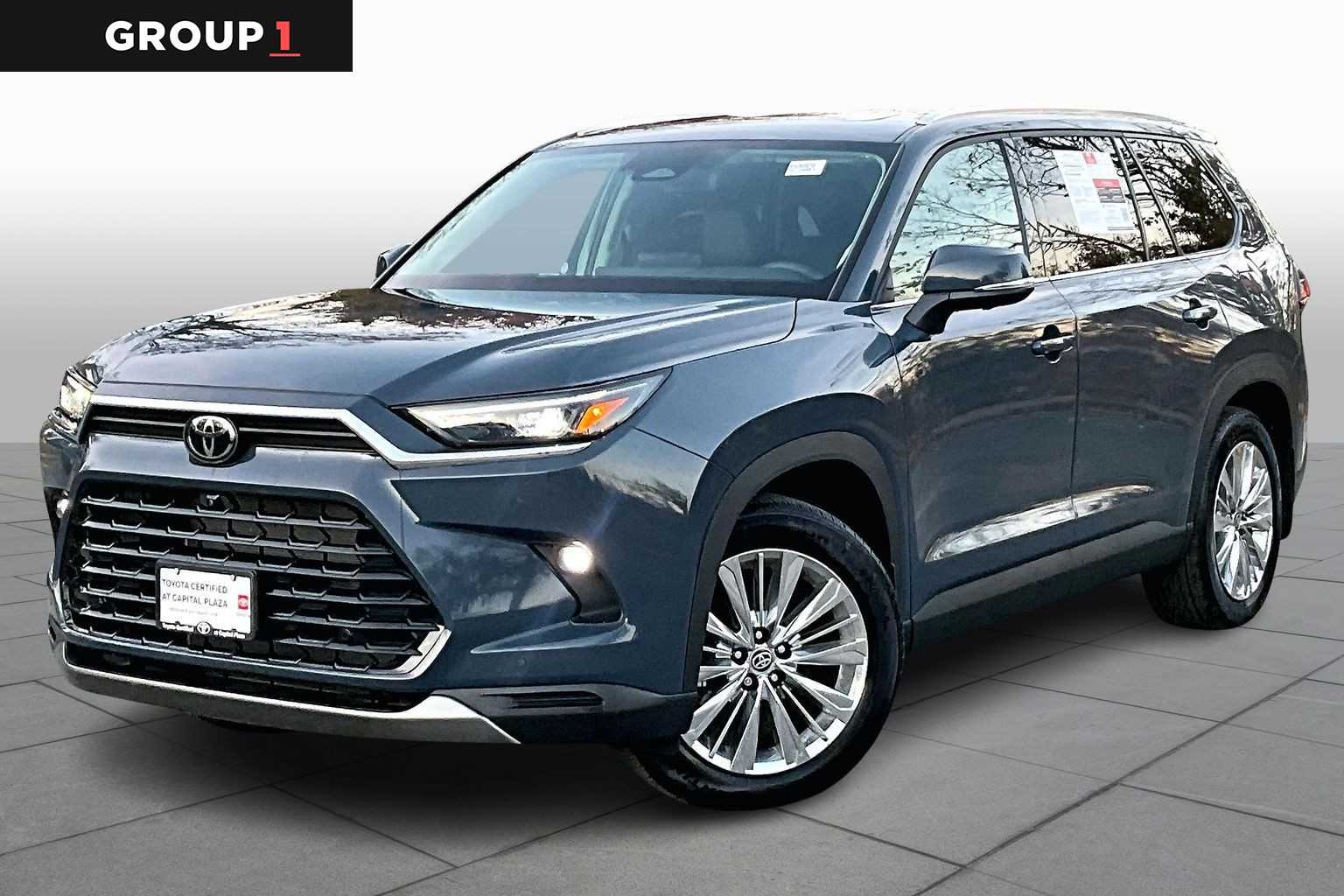 2024 Toyota Grand Highlander Platinum's photo