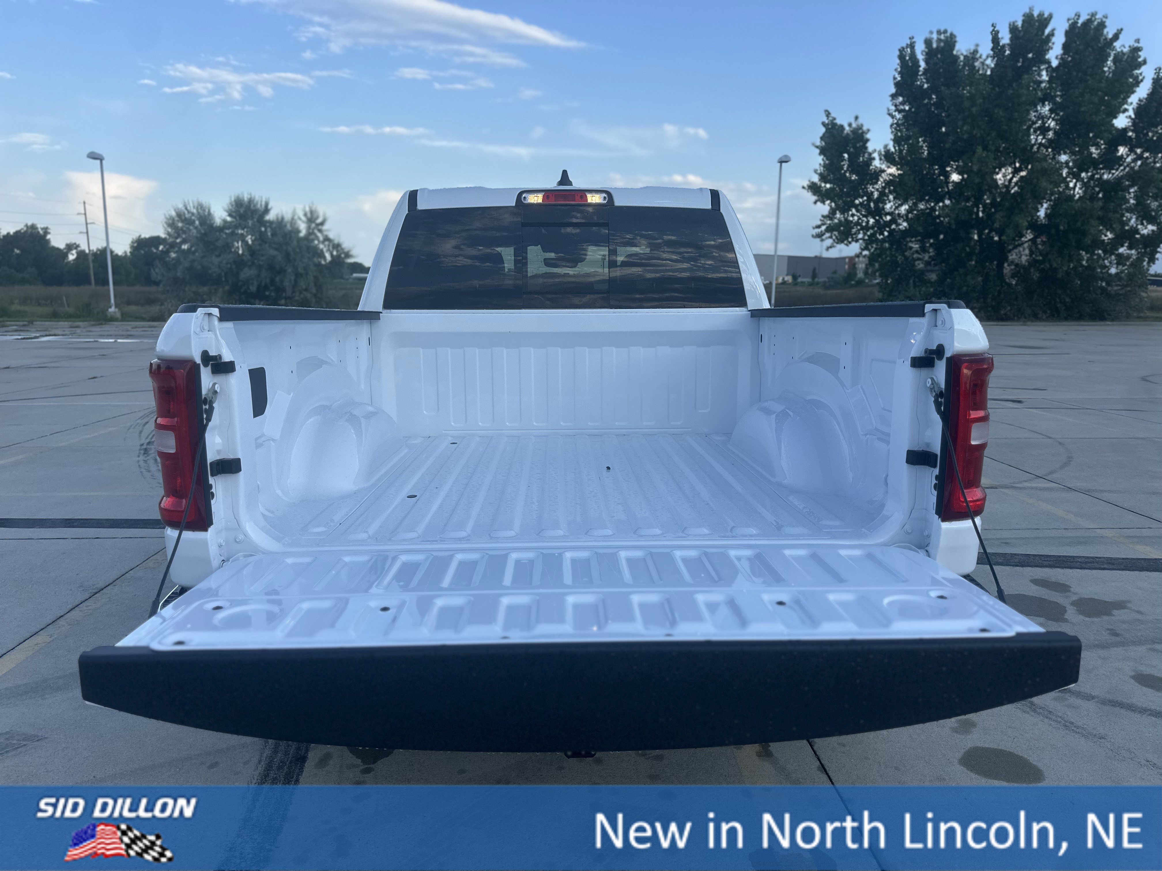 2025 Ram 1500 Big Horn photo 2