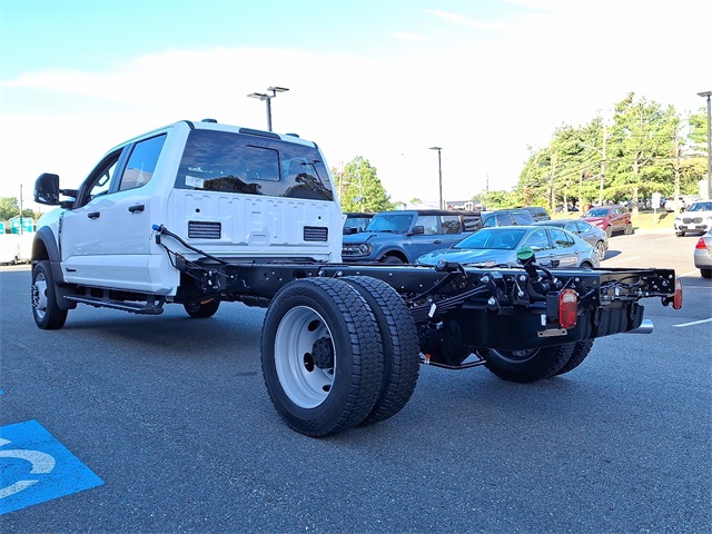 2026 Ford F-550 photo 4