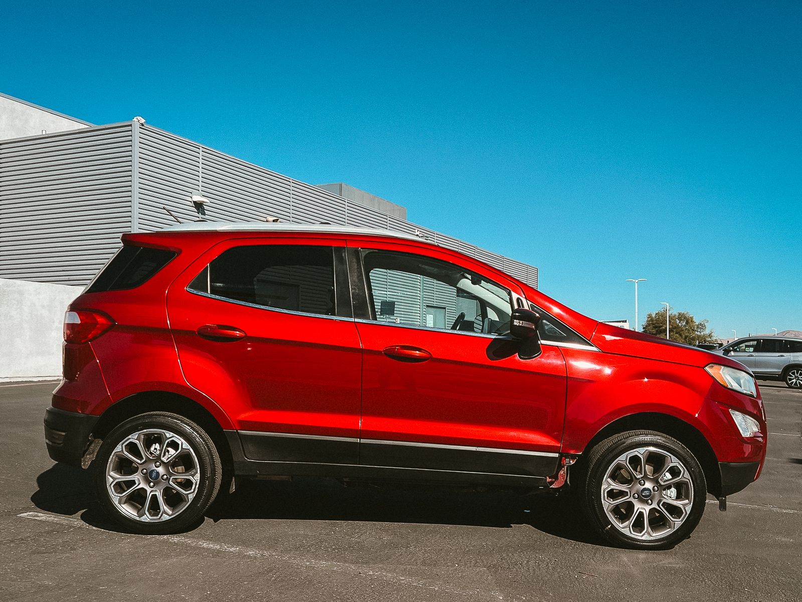2018 Ford EcoSport Titanium photo 2
