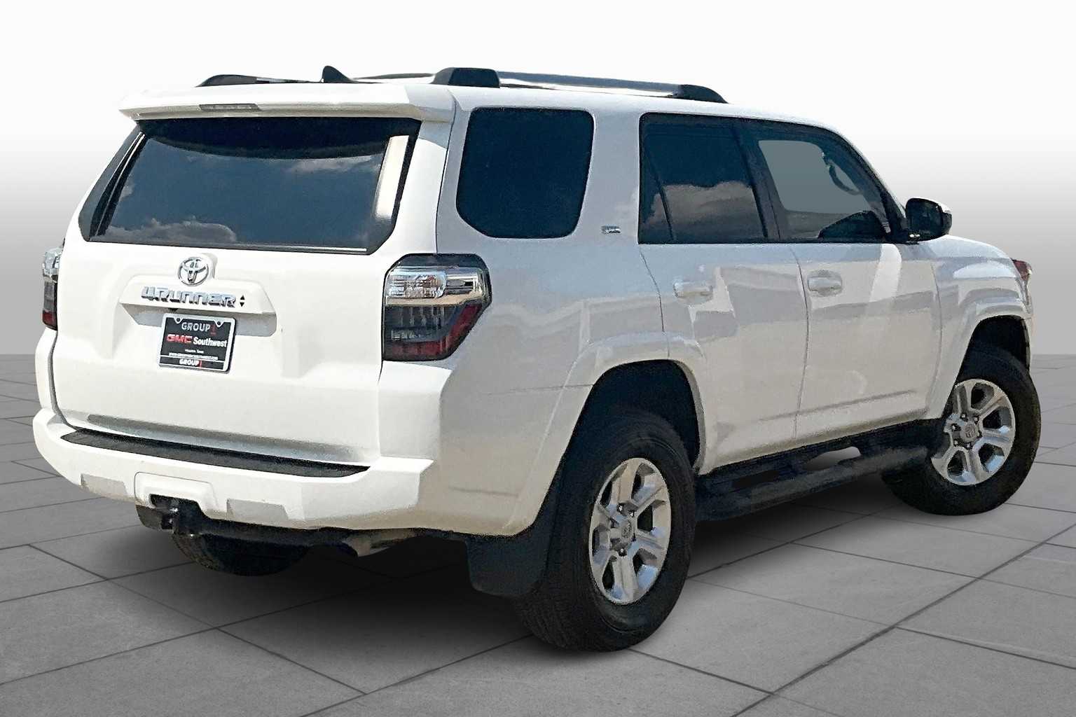 2023 Toyota 4Runner SR5 photo 11