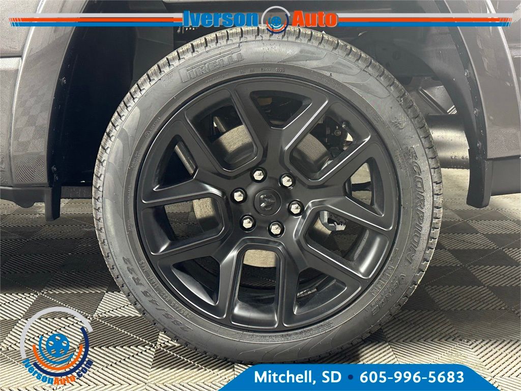 2026 Ram 1500 Laramie photo 9