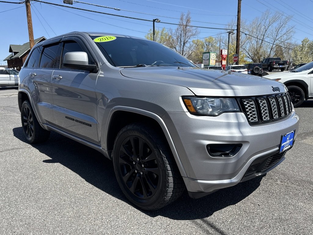 2018 Jeep Grand Cherokee Altitude photo 2