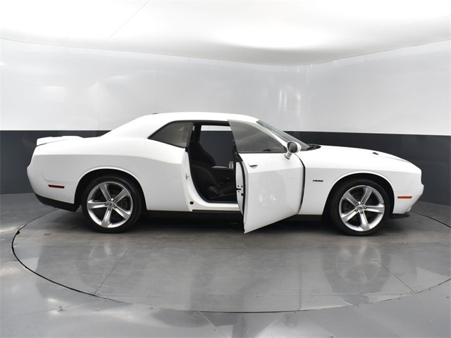 2018 Dodge Challenger R/T photo 20