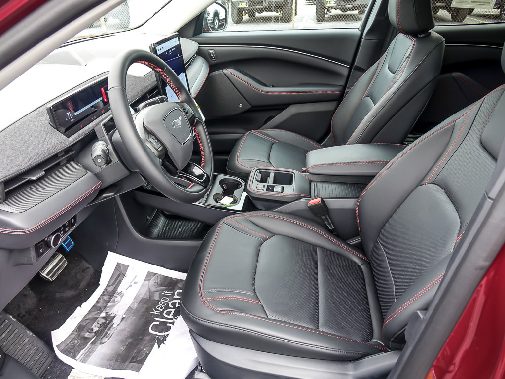 2025 FORD MUSTANG MACH-E - Image 9