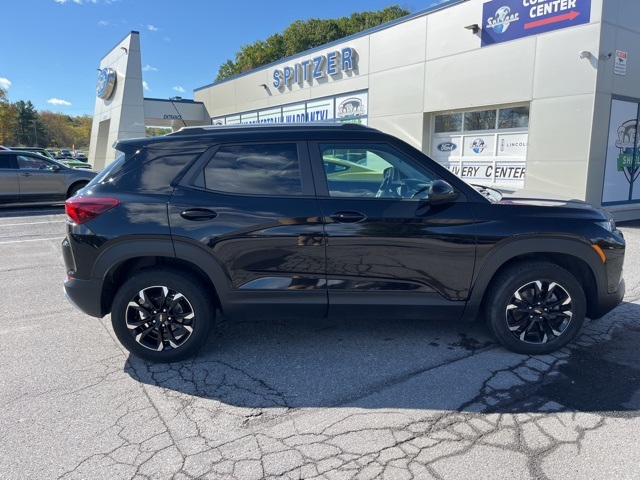 2022 Chevrolet Trailblazer LT photo 3