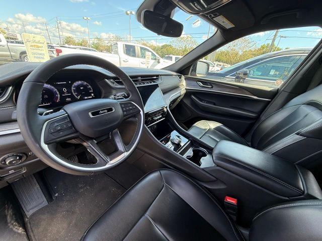 2024 Jeep Grand Cherokee Limited photo 7