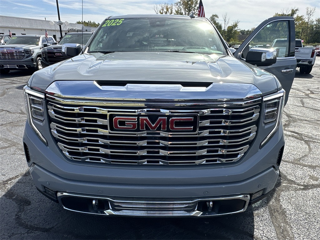 2025 GMC SIERRA - Image 23