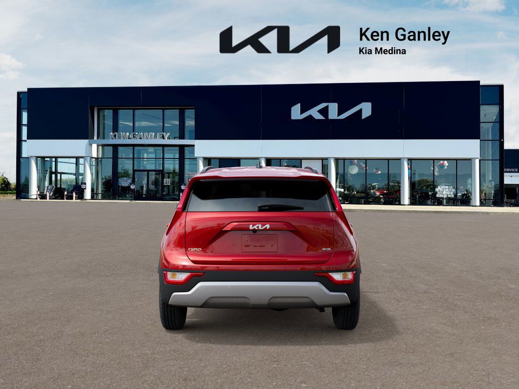 2025 Kia Niro EX photo 4