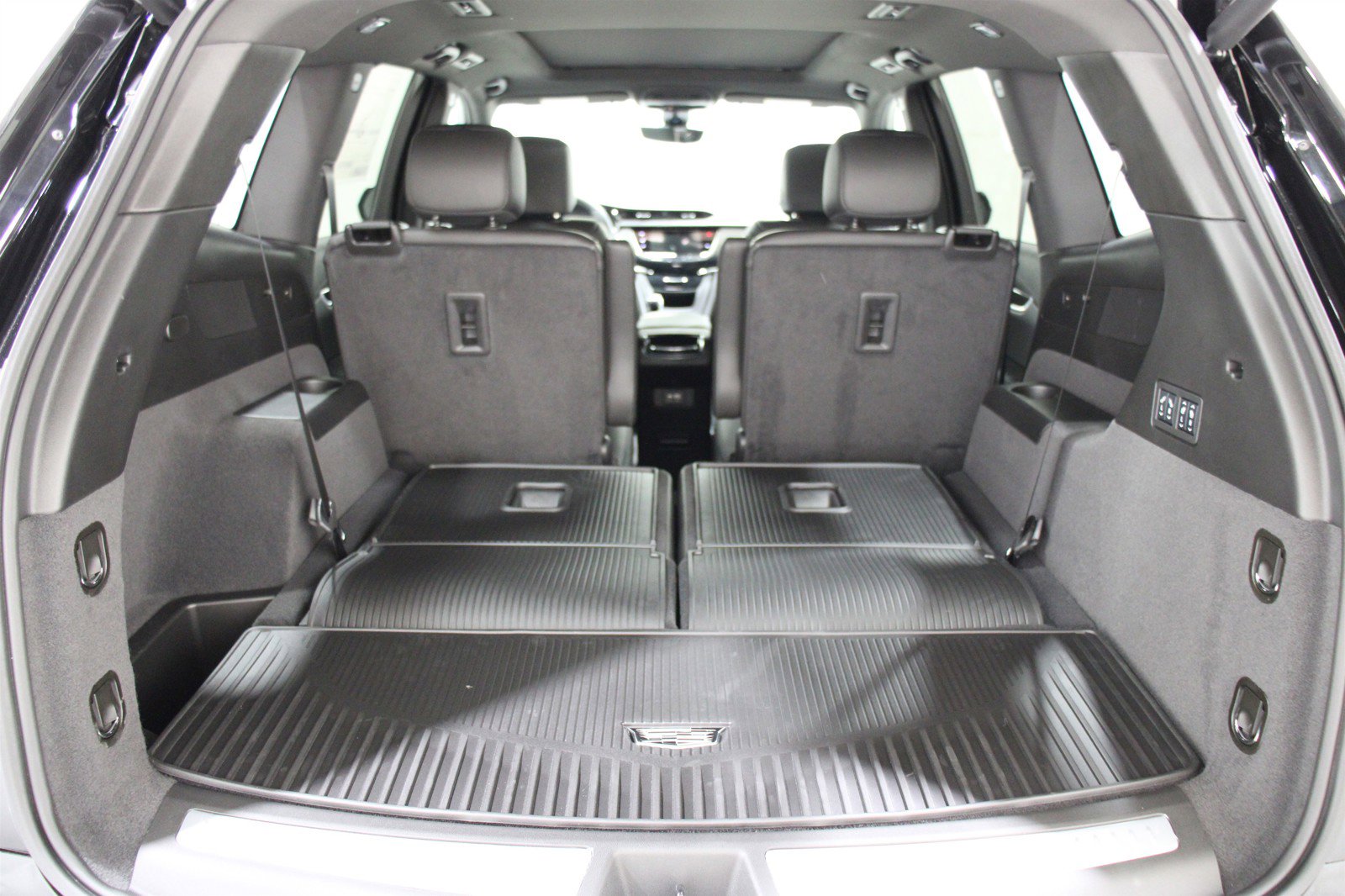 2025 Cadillac XT6 Sport photo 31