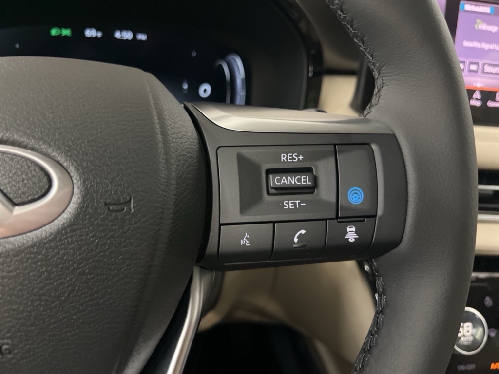 2025 Infiniti QX60 Luxe photo 17