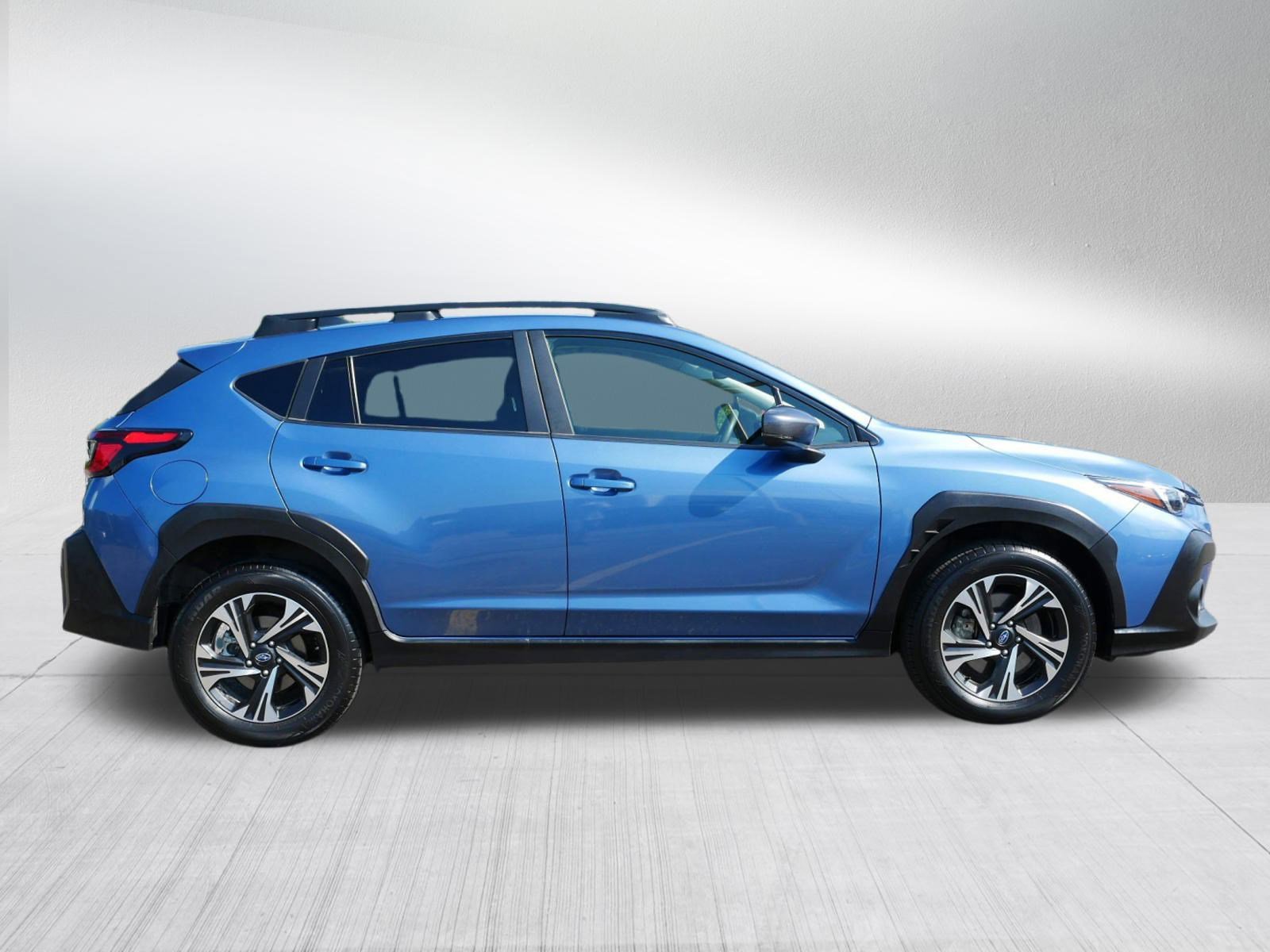 2024 Subaru Crosstrek Premium photo 8
